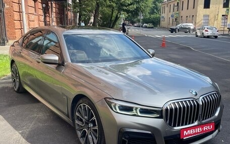 BMW 7 серия, 2021 год, 7 000 000 рублей, 2 фотография