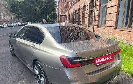 BMW 7 серия, 2021 год, 7 000 000 рублей, 6 фотография