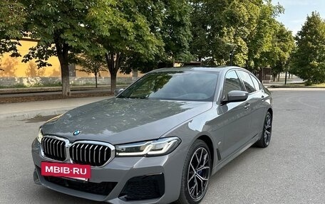 BMW 5 серия, 2021 год, 7 500 000 рублей, 2 фотография