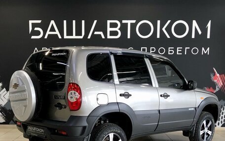 Chevrolet Niva I рестайлинг, 2011 год, 490 000 рублей, 4 фотография