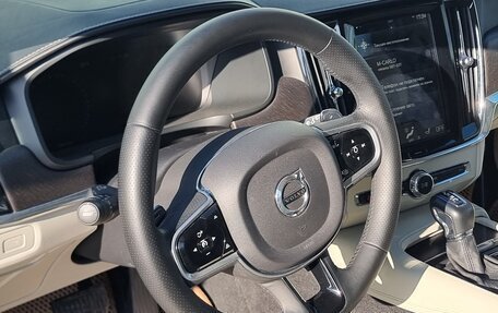 Volvo V90 Cross Country I рестайлинг, 2017 год, 3 250 000 рублей, 7 фотография