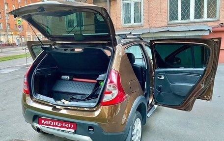 Renault Sandero I, 2013 год, 750 000 рублей, 10 фотография