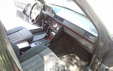 Mercedes-Benz W124, 1993 год, 850 000 рублей, 6 фотография
