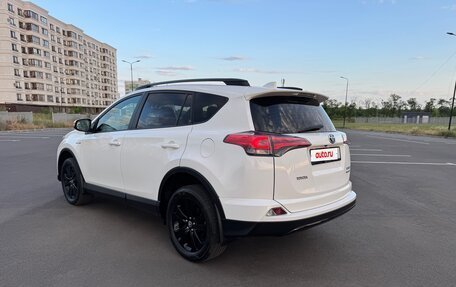 Toyota RAV4, 2018 год, 2 500 000 рублей, 15 фотография