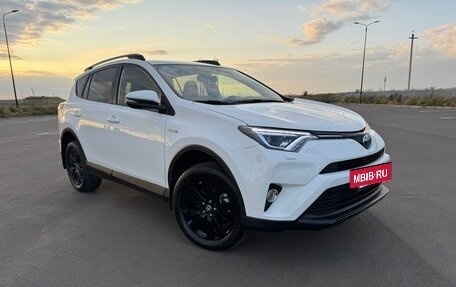 Toyota RAV4, 2018 год, 2 500 000 рублей, 16 фотография