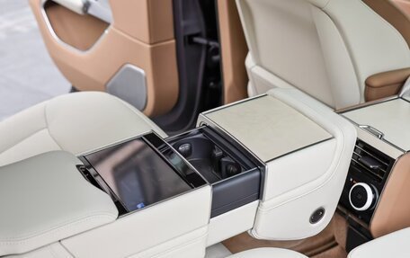 Land Rover Range Rover IV рестайлинг, 2025 год, 37 900 000 рублей, 12 фотография
