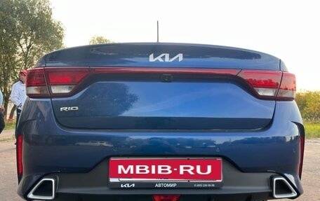 KIA Rio IV, 2021 год, 1 590 000 рублей, 2 фотография