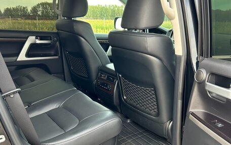 Toyota Land Cruiser 200, 2017 год, 6 650 000 рублей, 17 фотография