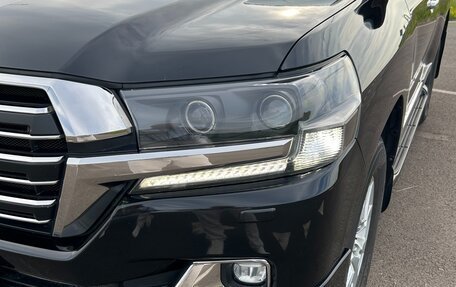 Toyota Land Cruiser 200, 2017 год, 6 650 000 рублей, 20 фотография