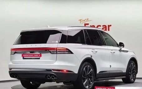 Lincoln Aviator II, 2021 год, 4 480 000 рублей, 2 фотография