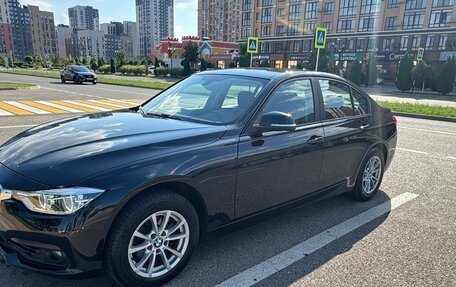BMW 3 серия, 2018 год, 2 390 000 рублей, 1 фотография
