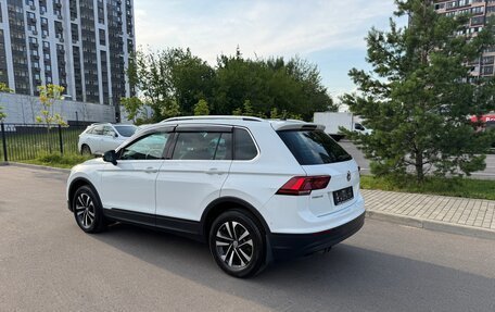 Volkswagen Tiguan II, 2019 год, 3 300 000 рублей, 5 фотография