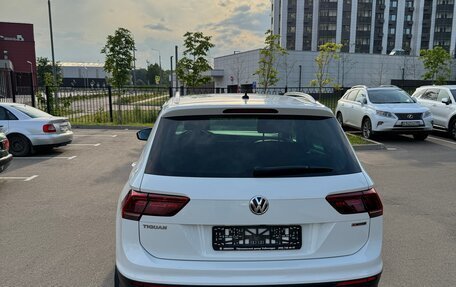 Volkswagen Tiguan II, 2019 год, 3 300 000 рублей, 6 фотография