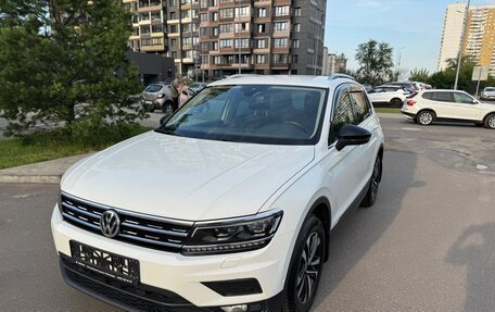 Volkswagen Tiguan II, 2019 год, 3 300 000 рублей, 14 фотография