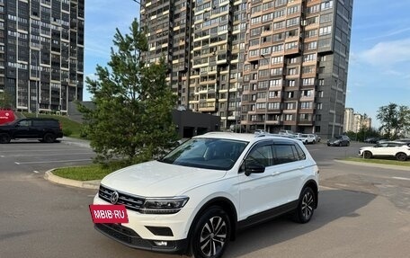 Volkswagen Tiguan II, 2019 год, 3 300 000 рублей, 2 фотография