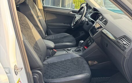 Volkswagen Tiguan II, 2019 год, 3 300 000 рублей, 22 фотография
