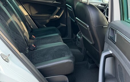 Volkswagen Tiguan II, 2019 год, 3 300 000 рублей, 23 фотография