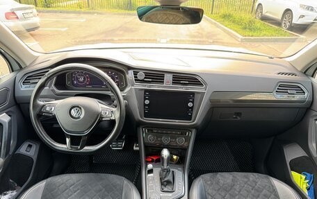 Volkswagen Tiguan II, 2019 год, 3 300 000 рублей, 31 фотография
