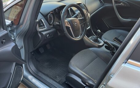 Opel Astra J, 2011 год, 600 000 рублей, 4 фотография