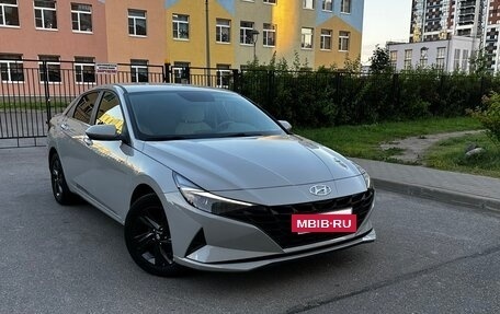 Hyundai Elantra, 2021 год, 2 450 000 рублей, 2 фотография