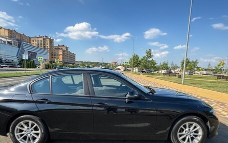 BMW 3 серия, 2018 год, 2 390 000 рублей, 3 фотография