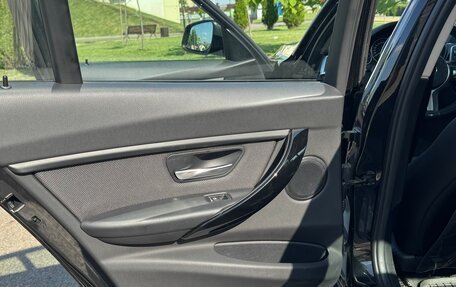 BMW 3 серия, 2018 год, 2 390 000 рублей, 12 фотография
