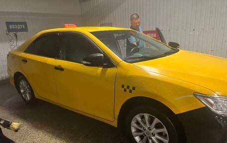Toyota Camry, 2017 год, 1 100 000 рублей, 3 фотография