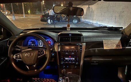 Toyota Camry, 2017 год, 1 100 000 рублей, 14 фотография