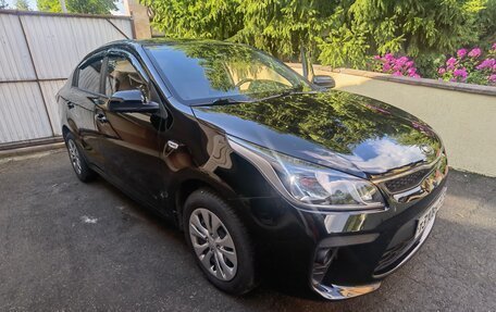 KIA Rio IV, 2018 год, 1 650 000 рублей, 4 фотография