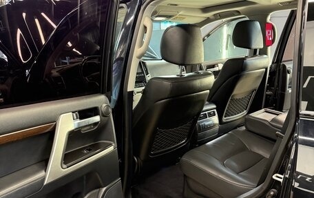 Toyota Land Cruiser 200, 2015 год, 4 700 000 рублей, 6 фотография