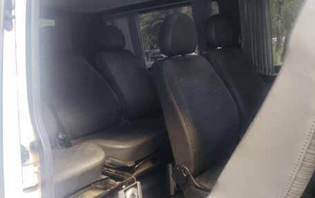Volkswagen Transporter T5 рестайлинг, 2005 год, 1 000 000 рублей, 2 фотография
