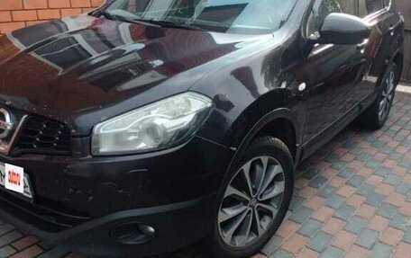 Nissan Qashqai, 2010 год, 750 000 рублей, 2 фотография