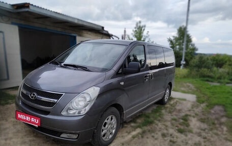 Hyundai H-1 II рестайлинг, 2011 год, 1 900 000 рублей, 10 фотография