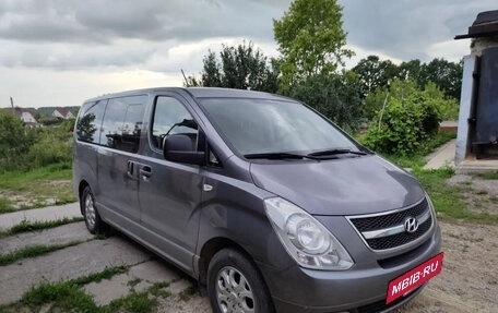 Hyundai H-1 II рестайлинг, 2011 год, 1 900 000 рублей, 9 фотография