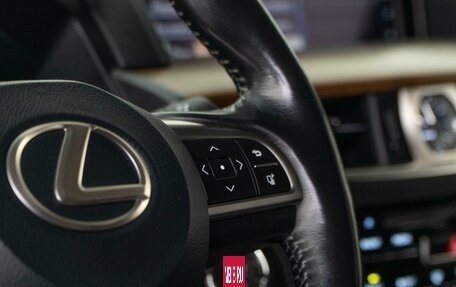 Lexus LX III, 2016 год, 4 999 000 рублей, 17 фотография