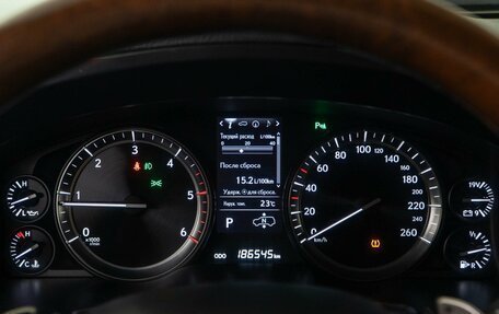 Lexus LX III, 2016 год, 4 999 000 рублей, 30 фотография