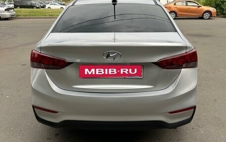 Hyundai Solaris II рестайлинг, 2018 год, 783 000 рублей, 3 фотография
