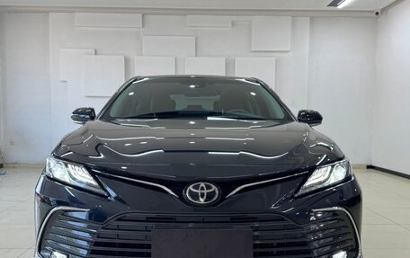 Toyota Camry, 2021 год, 2 250 000 рублей, 2 фотография