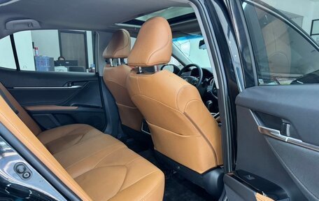 Toyota Camry, 2021 год, 2 250 000 рублей, 9 фотография