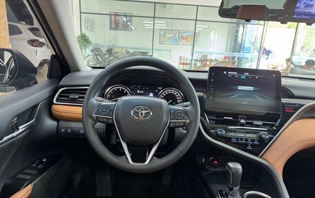Toyota Camry, 2021 год, 2 250 000 рублей, 12 фотография