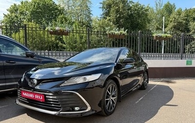 Toyota Camry, 2021 год, 3 820 000 рублей, 1 фотография