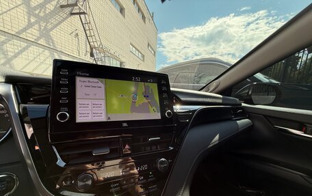 Toyota Camry, 2021 год, 3 820 000 рублей, 6 фотография