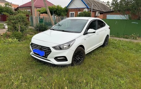 Hyundai Solaris II рестайлинг, 2019 год, 1 400 000 рублей, 3 фотография