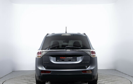Mitsubishi Outlander III рестайлинг 3, 2012 год, 890 000 рублей, 6 фотография