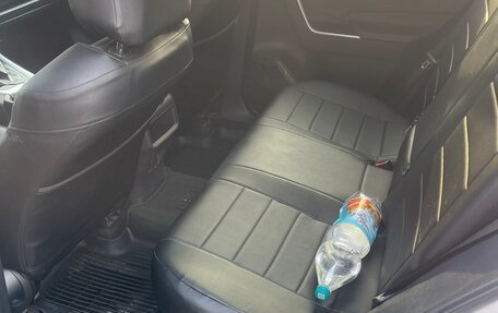 Toyota RAV4, 2019 год, 2 700 000 рублей, 10 фотография
