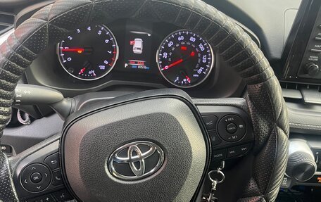 Toyota RAV4, 2019 год, 2 700 000 рублей, 8 фотография