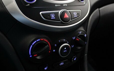 Hyundai Solaris II рестайлинг, 2012 год, 849 000 рублей, 12 фотография