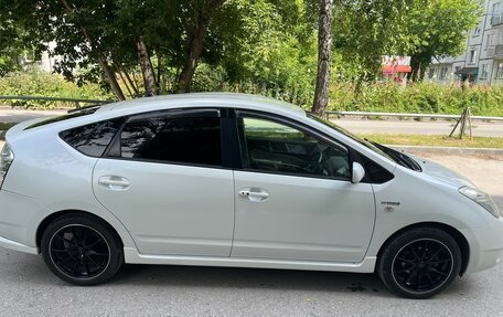 Toyota Prius, 2008 год, 849 999 рублей, 5 фотография