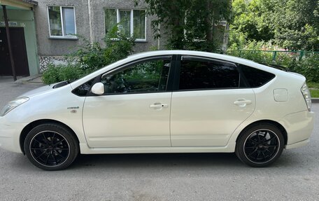 Toyota Prius, 2008 год, 849 999 рублей, 4 фотография