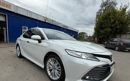 Toyota Camry, 2019 год, 2 950 000 рублей, 3 фотография